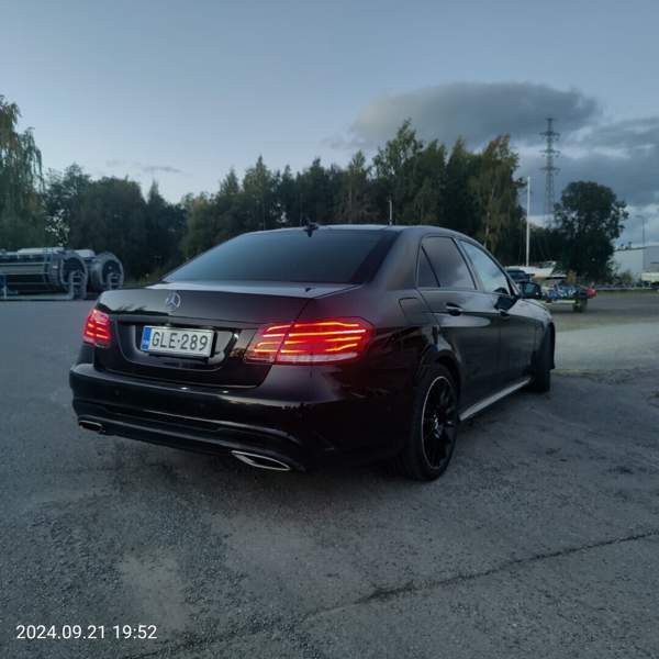 Mercedes-Benz 500 Vaasa - valokuva 3