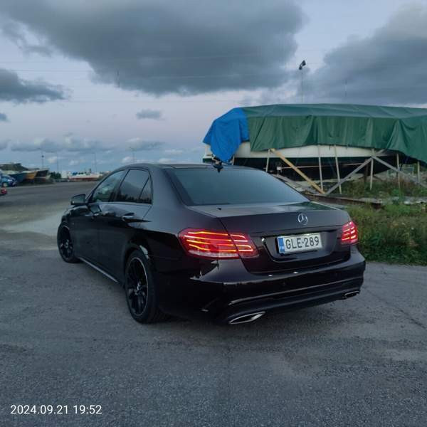 Mercedes-Benz 500 Vaasa - valokuva 5