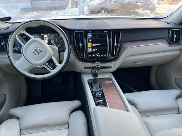 Volvo XC60 Helsinki - valokuva 4