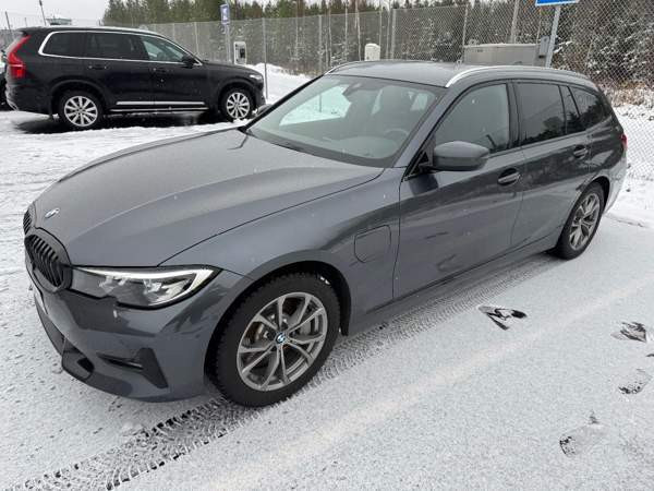 BMW 330 Pirkkala - valokuva 3