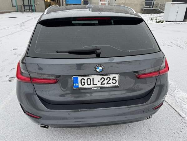 BMW 330 Pirkkala - valokuva 4