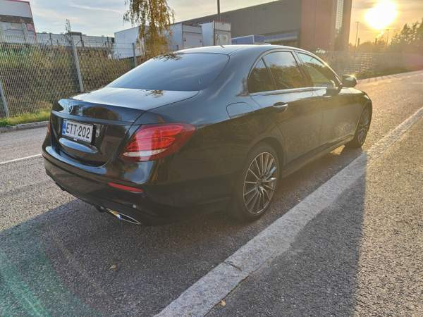 Mercedes-Benz E Espoo - valokuva 3
