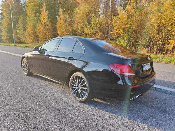Mercedes-Benz E Espoo - valokuva 2