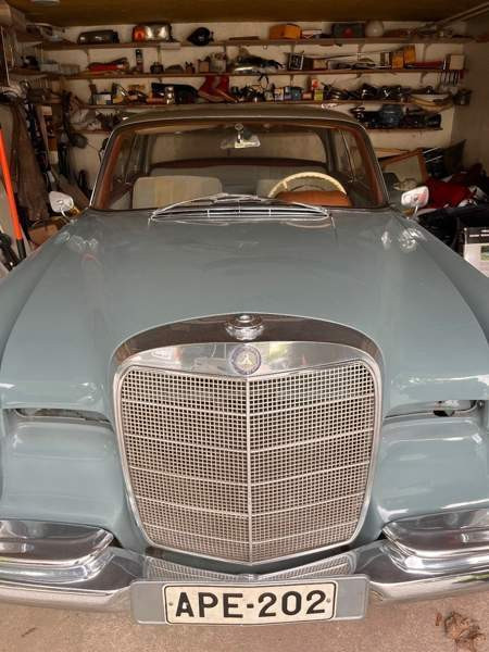 Mercedes-Benz 220 Tampere - valokuva 1