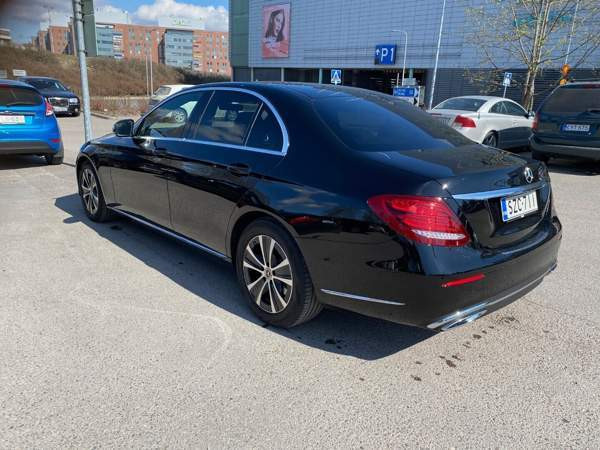 Mercedes-Benz E Vantaa - valokuva 3
