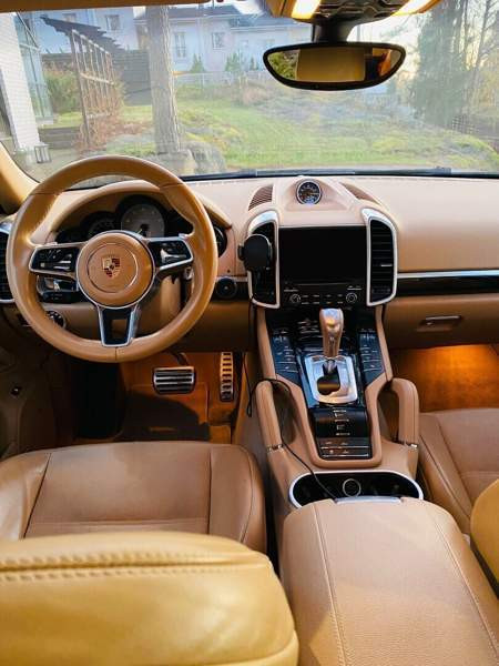 Porsche Cayenne Espoo - valokuva 2