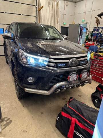 Toyota Hilux Ювяскюля - изображение 1