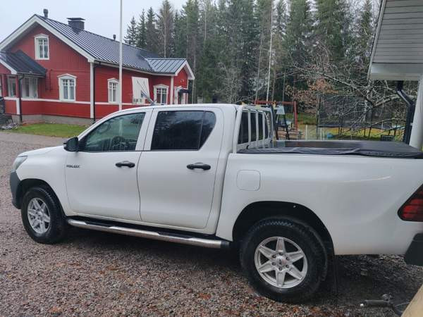 Toyota Hilux Pornainen - изображение 4