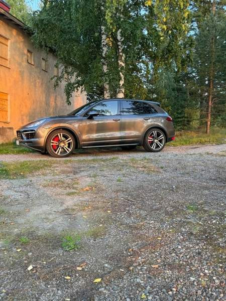Porsche Cayenne Савонлинна - изображение 1