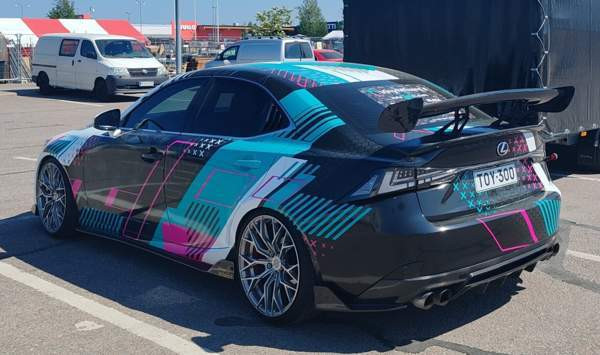 Lexus IS Helsinki - valokuva 3