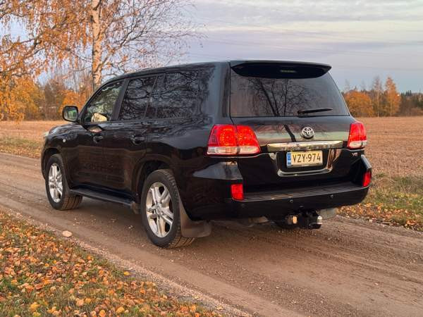 Toyota Land Cruiser Sarov - valokuva 4