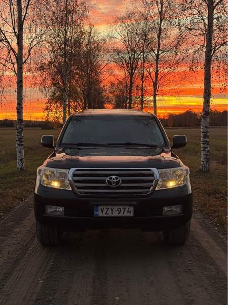 Toyota Land Cruiser Sarov - valokuva 6
