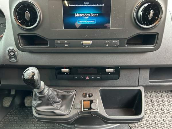 Mercedes-Benz Sprinter Espoo - valokuva 6