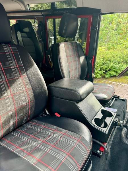 Land Rover Defender Järvenpää - valokuva 8