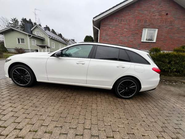 Mercedes-Benz C Керава - изображение 5