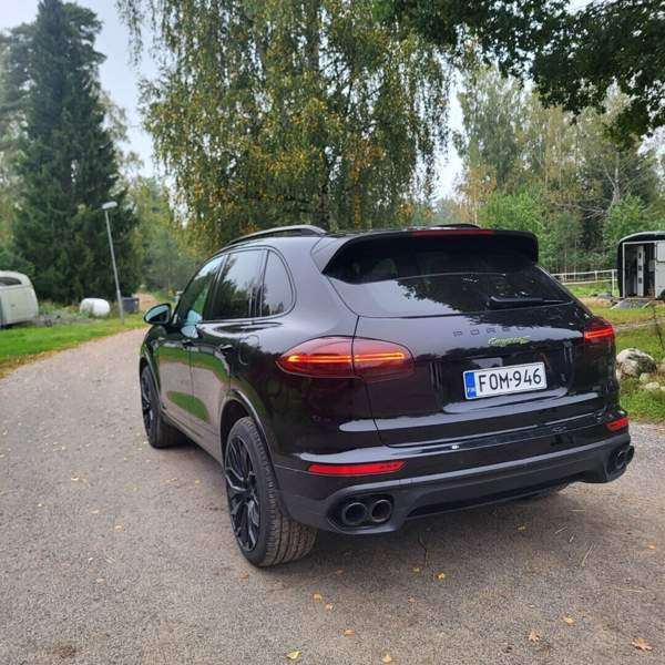 Porsche Cayenne Siuntio - valokuva 1