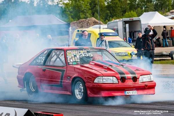 Ford Mustang Hämeenlinna - valokuva 2