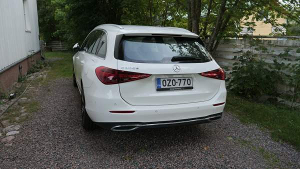 Mercedes-Benz C Вантаа - изображение 5