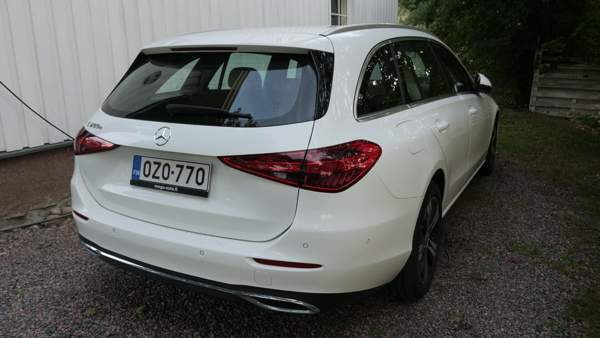 Mercedes-Benz C Вантаа - изображение 4