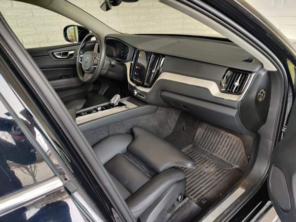 Volvo XC60 Nokia - valokuva 6