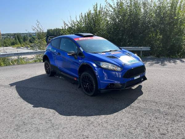 Ford Fiesta Tampere - valokuva 2