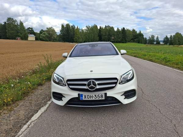 Mercedes-Benz E Kangasala - valokuva 2