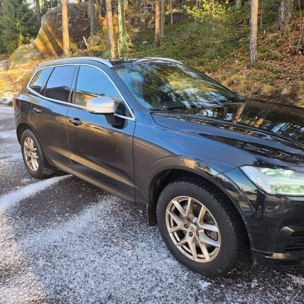 Volvo XC60 Lohja - valokuva 2