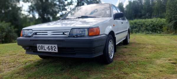 Nissan Sunny Оулу - изображение 2