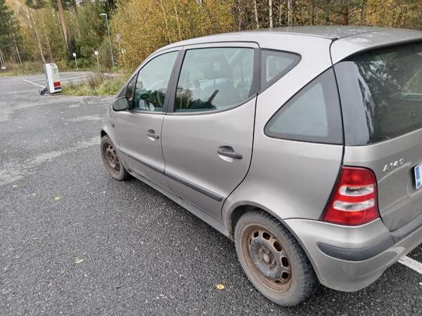 Mercedes-Benz A Haemeenlinna - photo 2