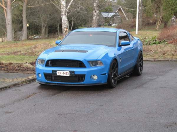 Ford Mustang Karkkila - valokuva 2