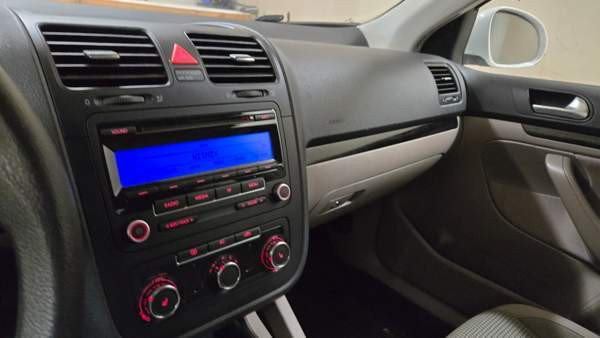 Volkswagen Jetta Силинъярви - изображение 6