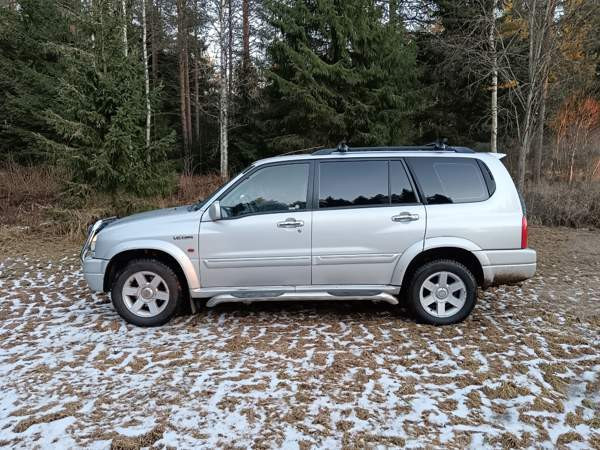 Suzuki Grand Vitara Raahe - valokuva 3
