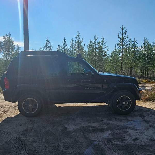 Jeep Cherokee Pyhäntä - photo 3