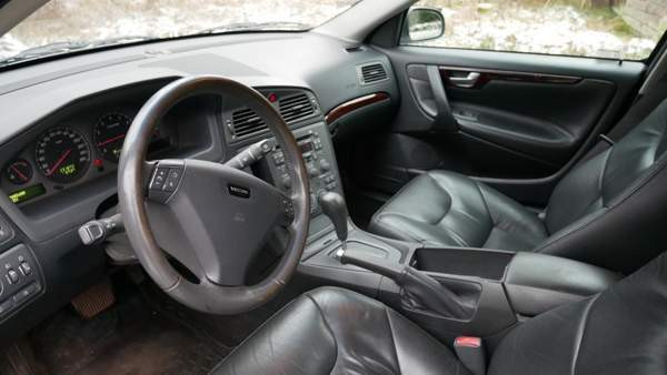 Volvo S60 Лохья - изображение 5