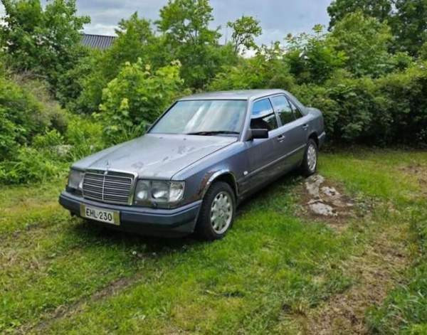 Mercedes-Benz E Uusikaupunki - valokuva 1