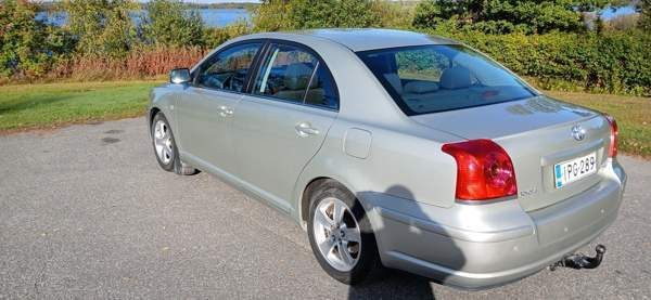 Toyota Avensis Ilomantsi - изображение 4