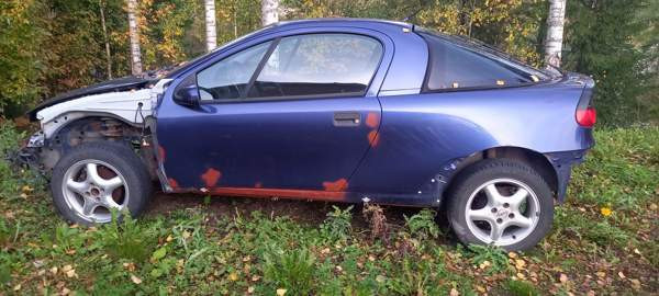 Opel Tigra Vantaa - valokuva 1