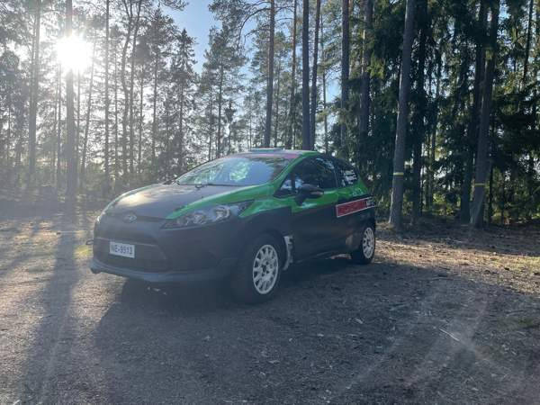 Ford Fiesta Lieto - valokuva 2