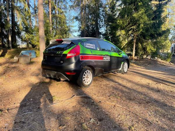 Ford Fiesta Lieto - valokuva 4