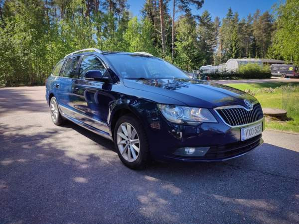 Skoda Superb Nousiainen - valokuva 3