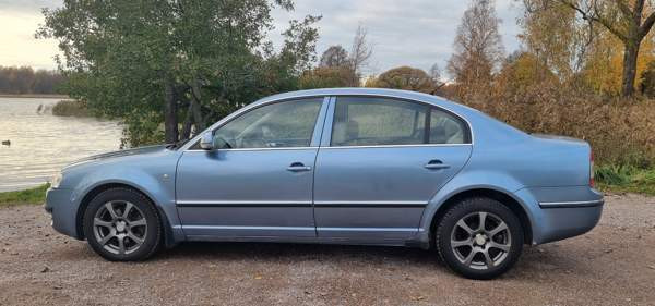 Skoda Superb Espoo - photo 2