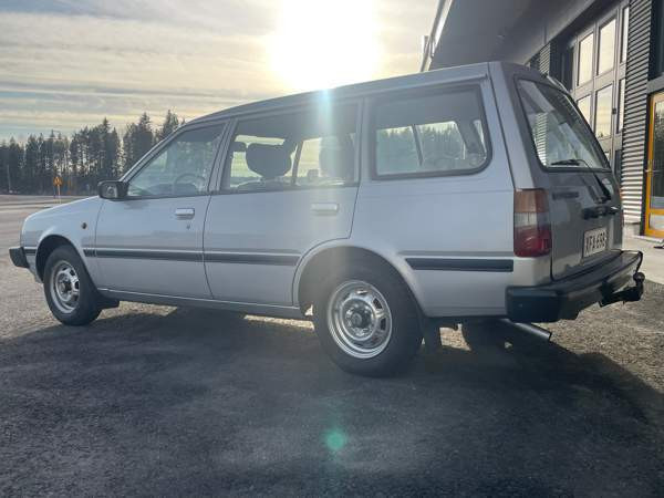 Nissan Sunny Oulunsalo - valokuva 5