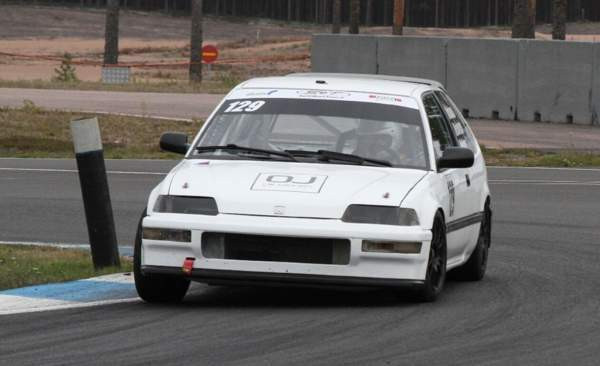 Honda Civic Hyvinkää - valokuva 2