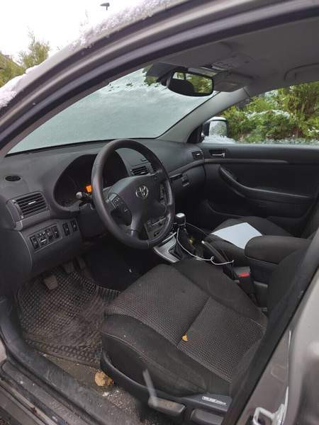 Toyota Avensis Nurmijaervi – foto 2