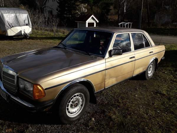 Mercedes-Benz 300 Луга - изображение 5