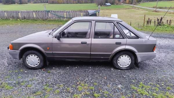 Ford Escort Siilinjärvi - valokuva 4