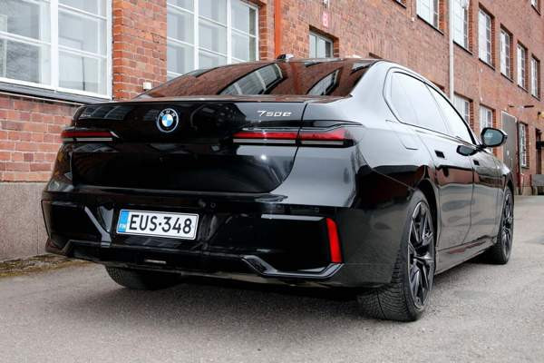 BMW 750 Loimaa - valokuva 5