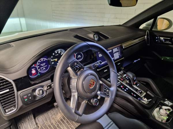 Porsche Cayenne Syevyerodonets'k - valokuva 7