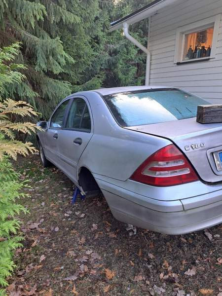 Mercedes-Benz C Кангасала - изображение 4