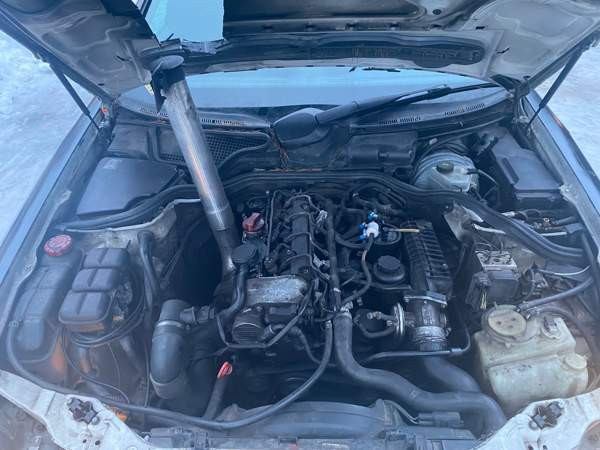 Mercedes-Benz E Alahärmä – foto 3